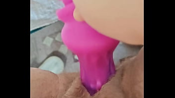Fat bbw slut destroys her hairy pussy with dragon dildo