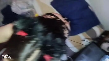 Follada duro frente a la camara mientras otros ven el en vivo