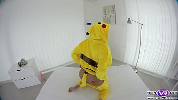 Vr pokemon babe nicole love plays her tight pussy