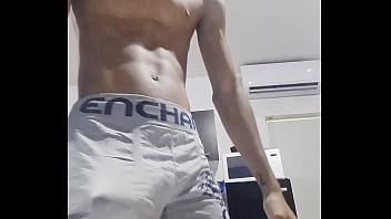 Thetitusbull is looking for a new woman who loves her bulls young