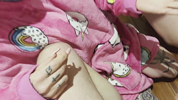 Horny sluts give huge dick guy the sloppiest double blowjob ever