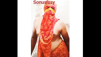 Hot Tranny In Hizab thumbnail