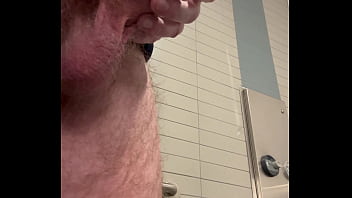 Amateur Bear Precum String thumbnail