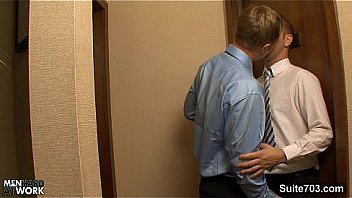 Kinky Gays Screwing In The Office thumbnail