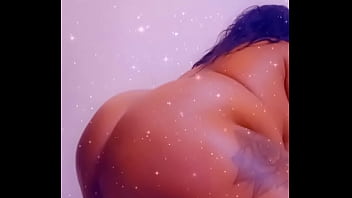 Chubby queen twerking soo sexy