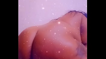 Chubby queen twerking soo sexy