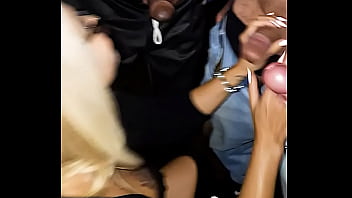 Sexta vez que marido me leva ao cine pornô pois fiquei viciada em gangs com machos esporrando na minha boca no próximo quero todos me fodendo a buceta antes