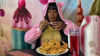 Stuffing while watching porn