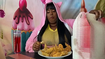 Stuffing While Watching Porn thumbnail