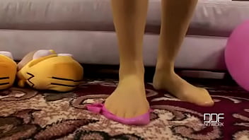 Gettin kinky with balloons