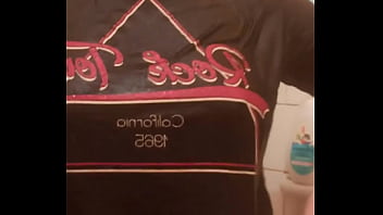 Fetish estranho por braço molhado parte 1