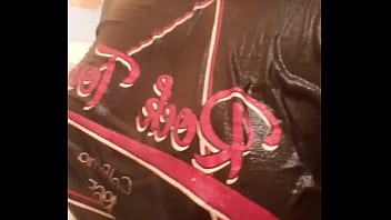 Fetish estranho por braço molhado parte 1