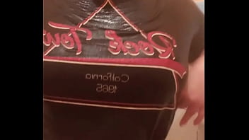 Fetish estranho por braço molhado parte 1