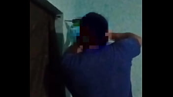 Se La Chupe A Trabajador En Mi Casa thumbnail