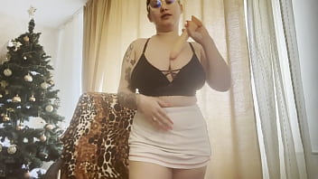 Tits job with sex toy for busty girl