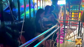 Irogenia et cataleya deux coquines perverses aiment le sexe à trois