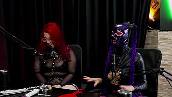 Safada fica de 4 pra demonstrar após falar que gosta de ver a dor do outro como domme e que já gozou na prática rainbow witch & madame agatha watch sheer red