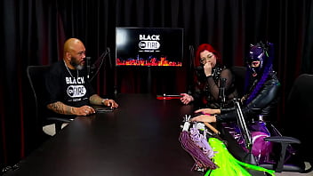 Safada fica de 4 pra demonstrar após falar que gosta de ver a dor do outro como domme e que já gozou na prática rainbow witch & madame agatha watch sheer red