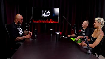 Começou através de um convite fez as gravações de sexo a mulher gozou antes da hora e quando espirrou no produtor natt paradise & raposão watch sheer red