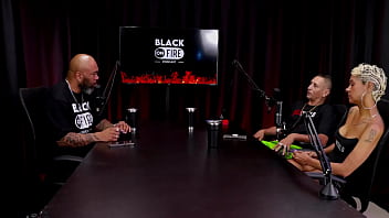 Começou através de um convite fez as gravações de sexo a mulher gozou antes da hora e quando espirrou no produtor natt paradise & raposão watch sheer red