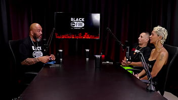 Começou através de um convite fez as gravações de sexo a mulher gozou antes da hora e quando espirrou no produtor natt paradise & raposão watch sheer red