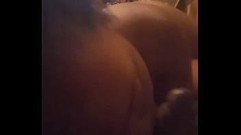 She eating the dick