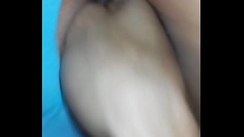 Le gusta duro con la mano