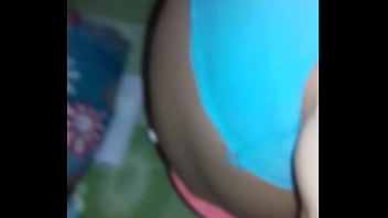 Le gusta duro con la mano