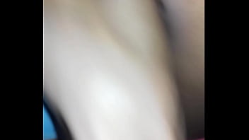 Le gusta duro con la mano