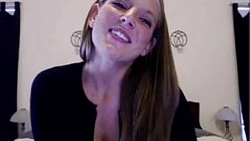 Hot blonde teen fucks her tight wet pussy live