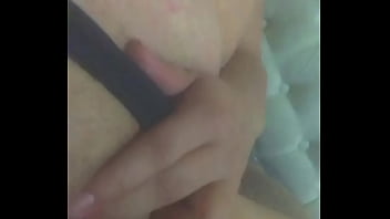 Masturbándome rico ️