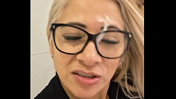 Alguém mais quer me deixar assim marcar uma gravação pra foder comigo e no final me lambuzar toda de porra