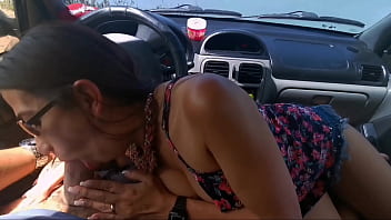 Le saque la leche al del taxi