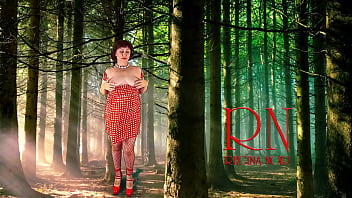 Pin up lady posing in the forest she shows her tits and pussy mesh tights regina noir