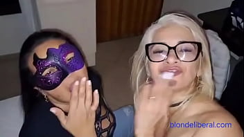 Um fã encheu nossas bocas de leitinho minha e da nanabukkake