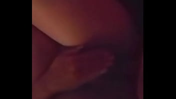 L gets load on her stomach