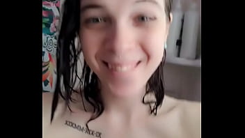 I need help washing parts i can't reach could you help me please