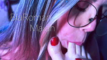 Hottie babes playing footsies