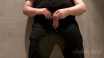 Chubbykaot edging cums in the gym bathroom