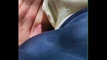 Angelina69s force son cocu a la regardé se faire bien prendre par des inconnus en voiture