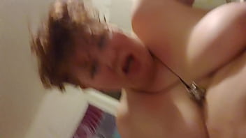 Chaoticbeauty66 having some fun giving her sexy man head