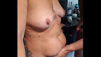 Doppio pompino al mio vicino di casa