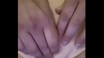 Emy angel et son petit vagin