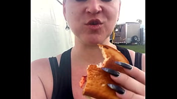 I meeeeean lobster grilled cheese