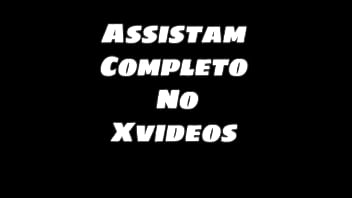 Desenrolei com uma piranha no baile e levei para casa e meti o piru
