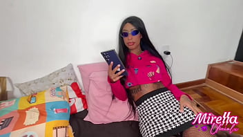 Irmão mais velho safado tirou meu cabaço e da minha melhor amiga