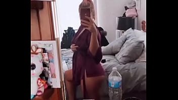 Acordando Carente Querendo Fazer Amor thumbnail