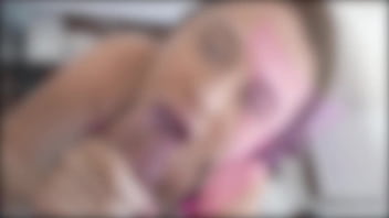 Ninfetinha aproveitando o dia ensolarado e fodendo gostoso