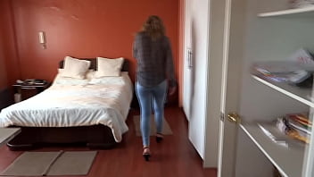 Stepmom shows off her big ass with her jeans on and jeans down she wants anal sex