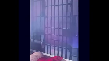 Put my face in her booty